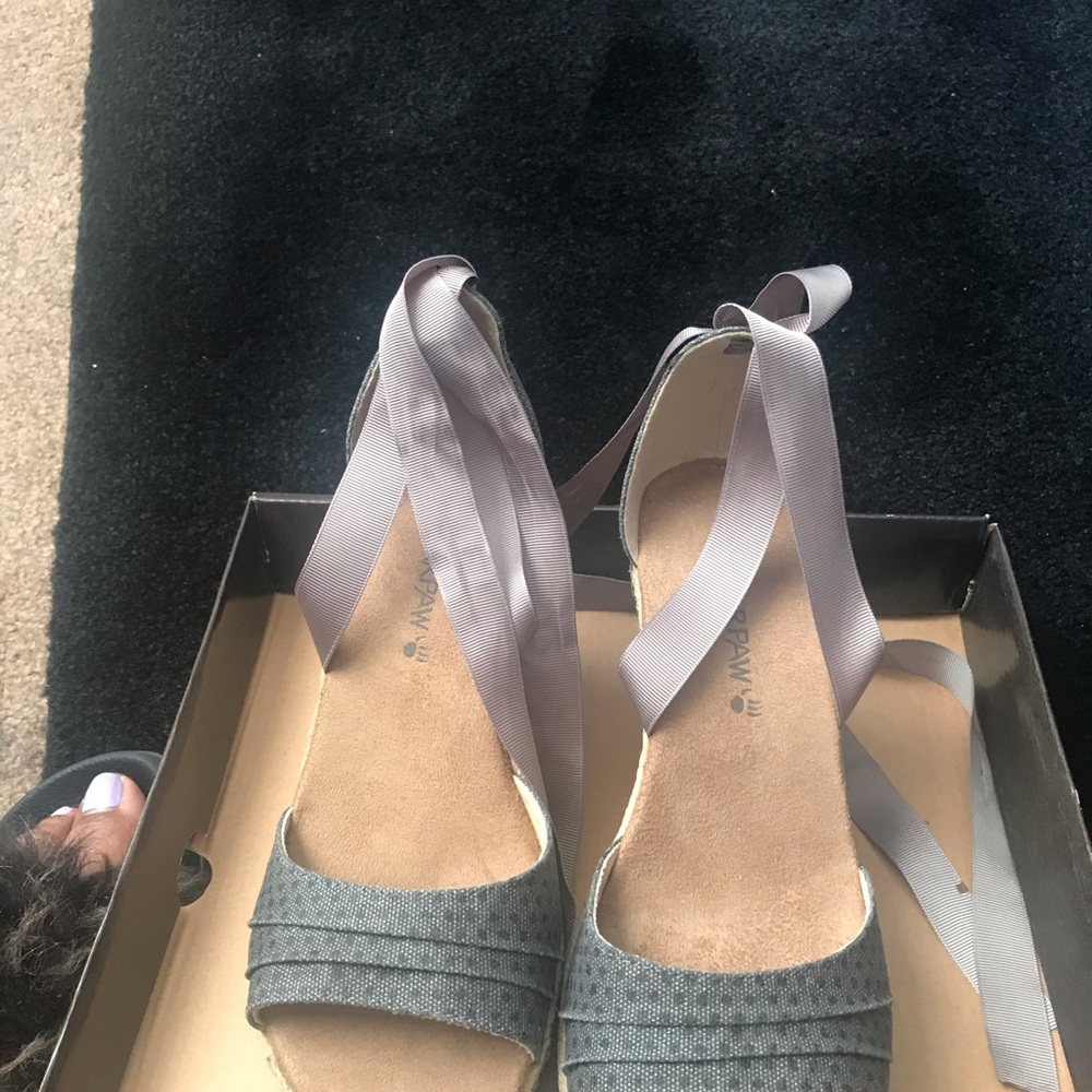 Shoes - Picture 2 of 3